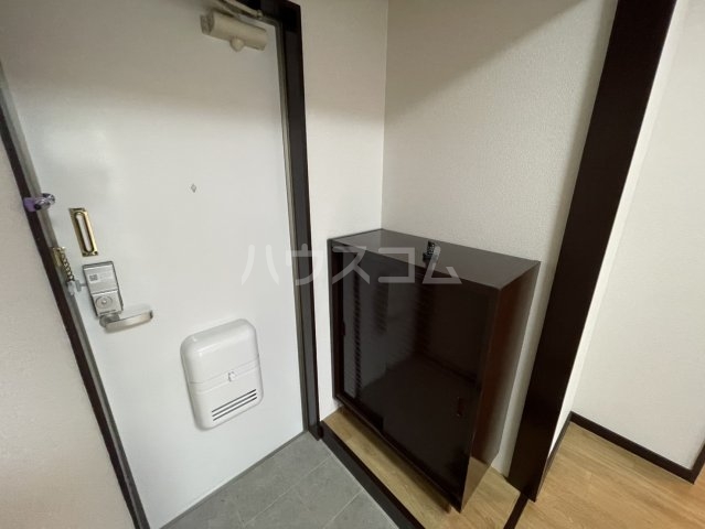 13/30 玄関
