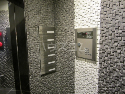 17/26 エントランス