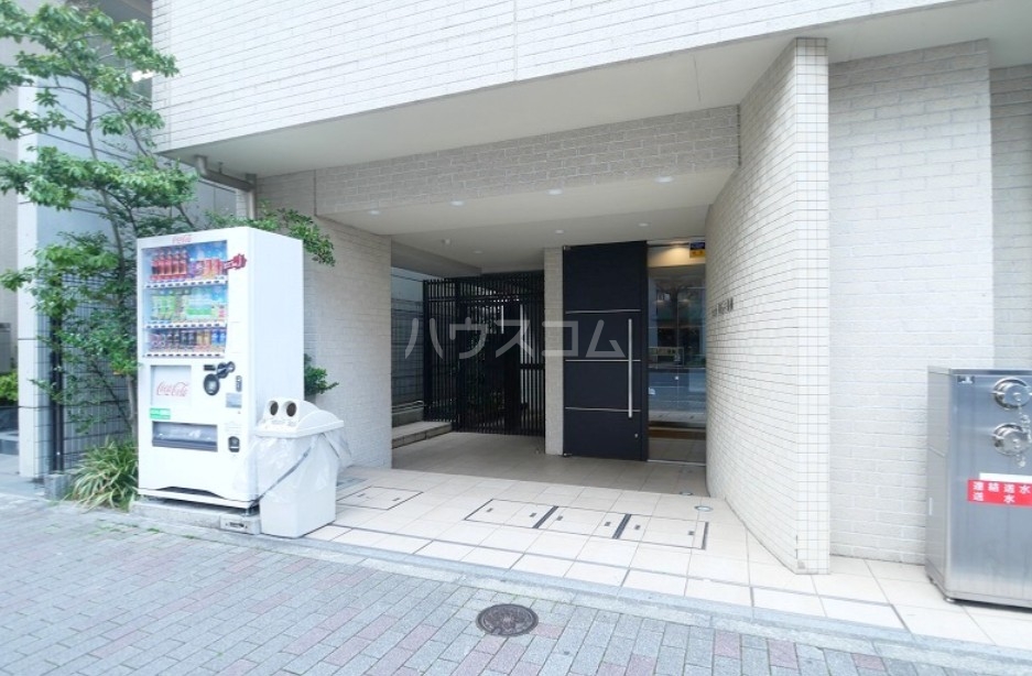 17/24 エントランス