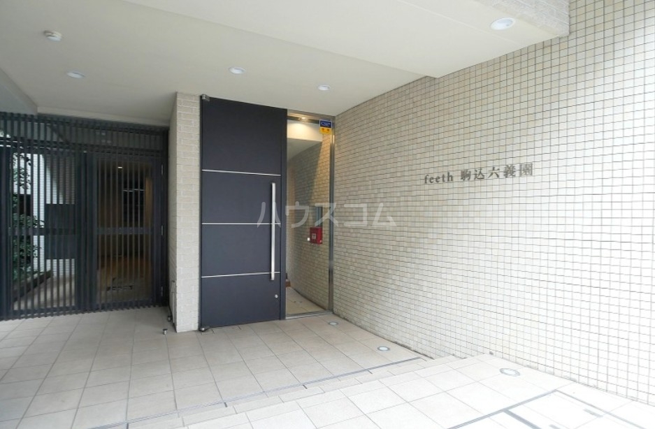 18/24 エントランス