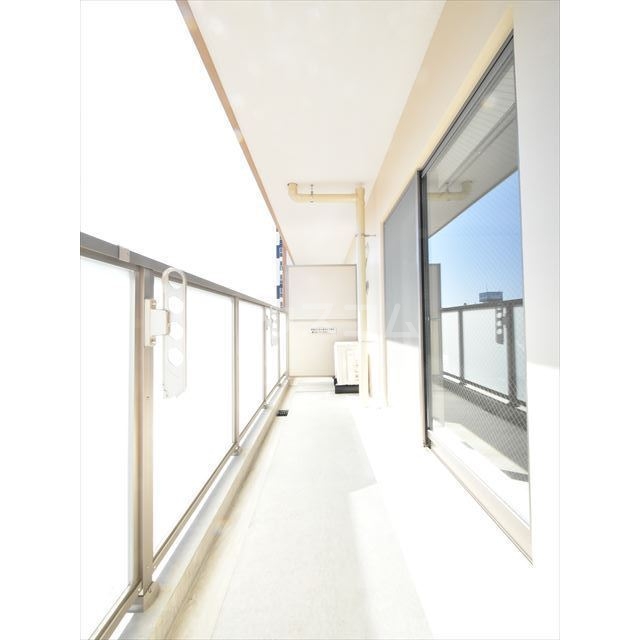 14/23 バルコニー