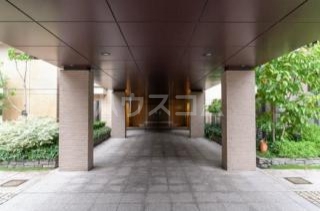 14/15 エントランス