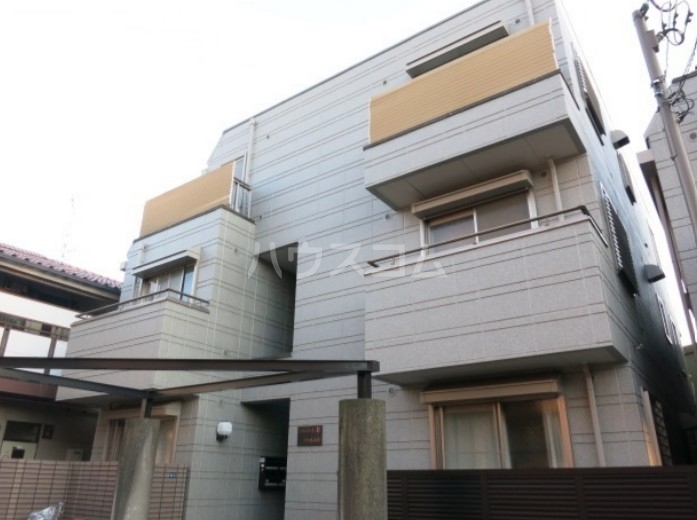 2/4 エントランス