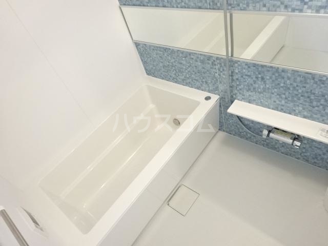 13/30 浴室