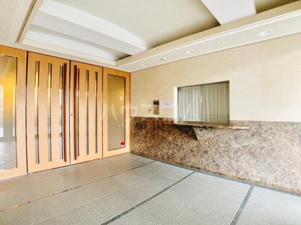 17/24 エントランス