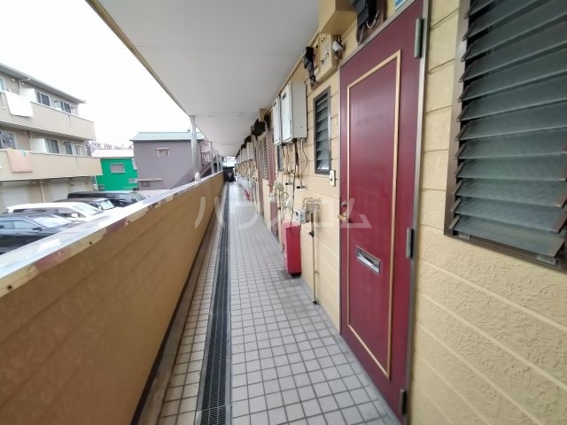 29/30 エントランス