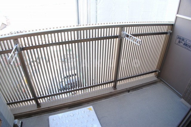 21/30 バルコニー