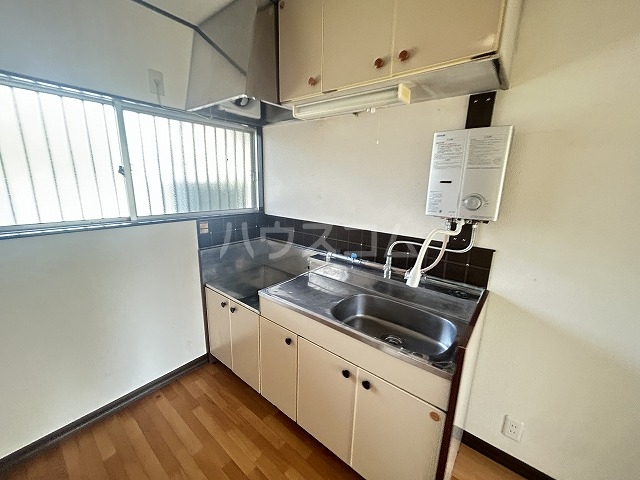 15/28 キッチン