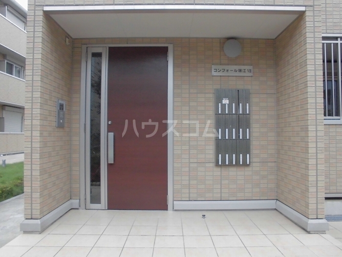 2/4 エントランス