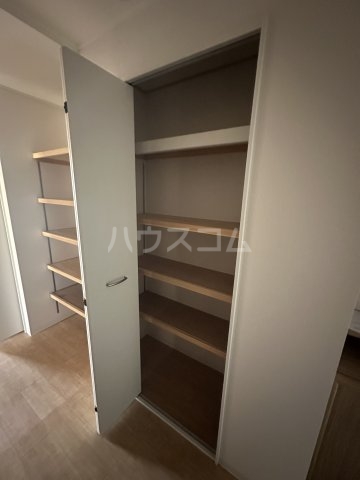 13/30 収納