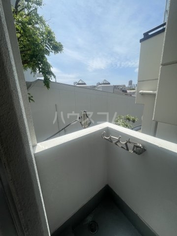 23/30 バルコニー