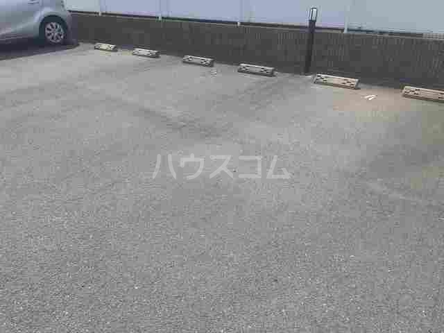 14/16 駐車場