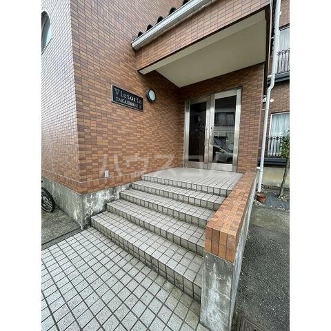 21/23 エントランス