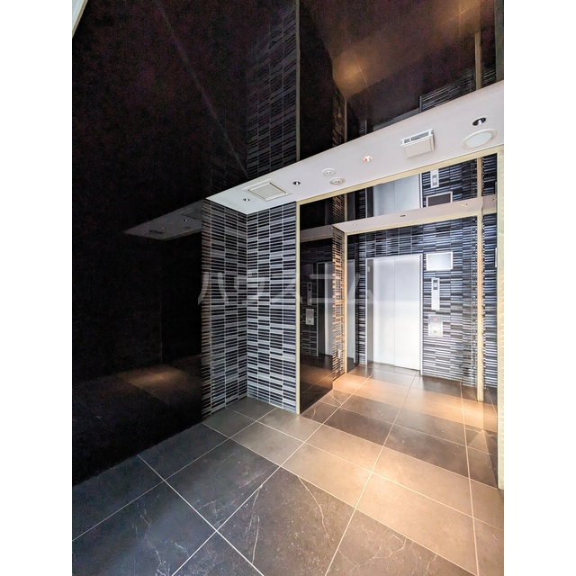 13/20 エントランス