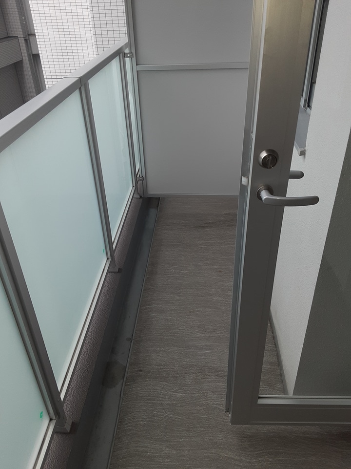 21/30 バルコニー