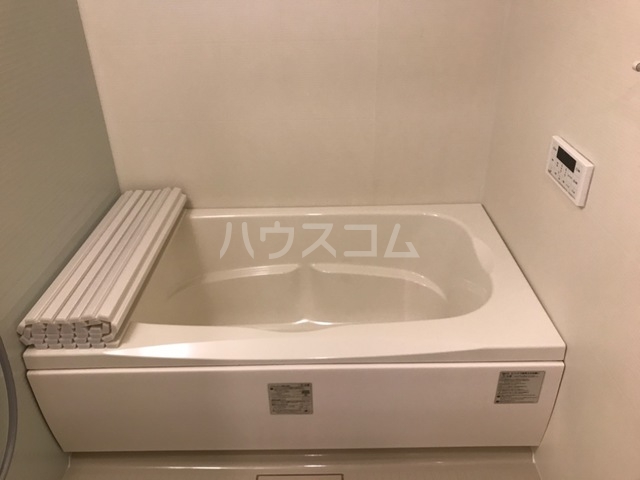 13/23 浴室