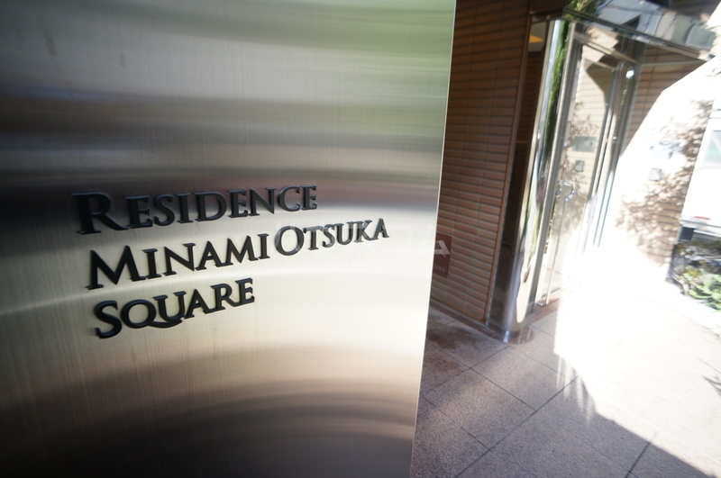 26/30 エントランス