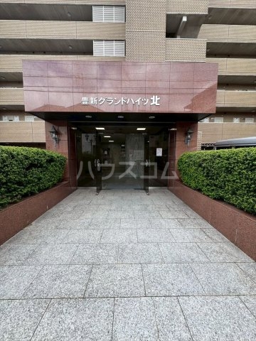 26/30 エントランス