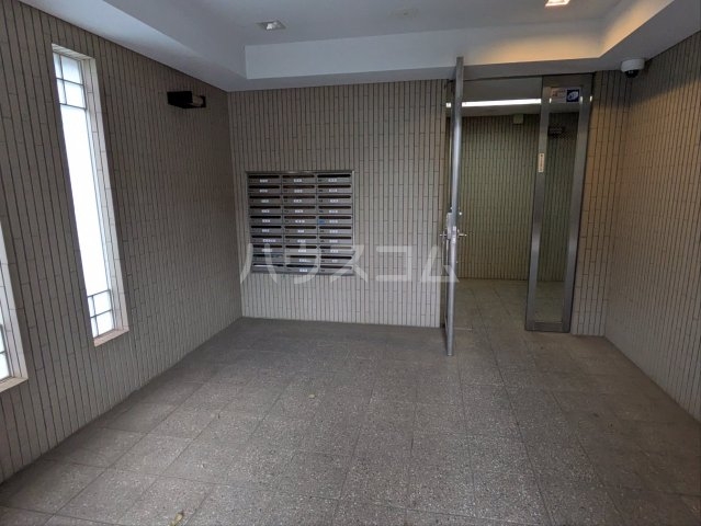 3/4 エントランス