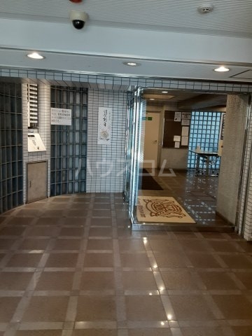 19/29 エントランス