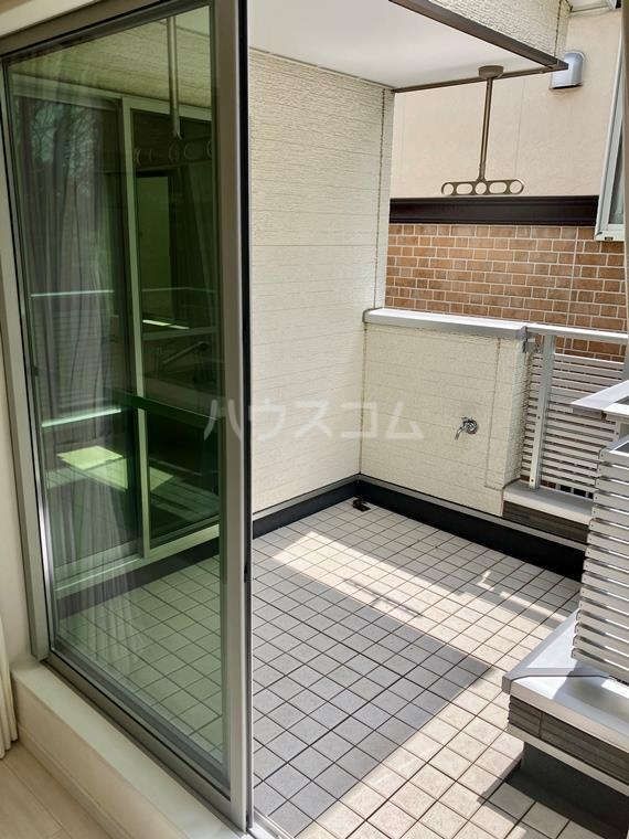 16/28 エントランス