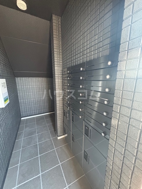 20/30 エントランス