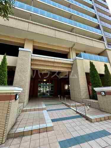 19/24 エントランス