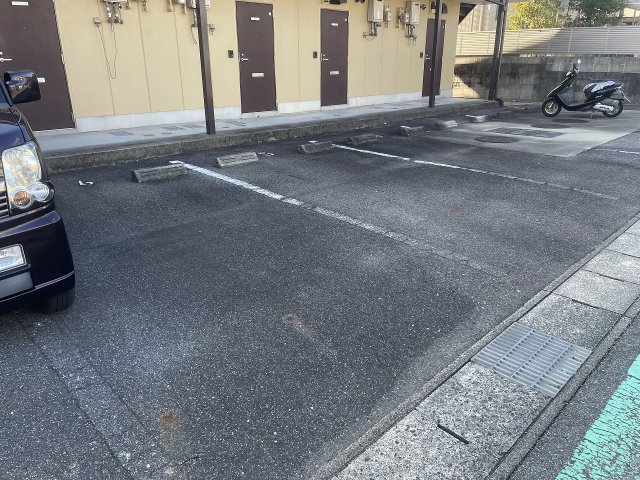 25/30 駐車場