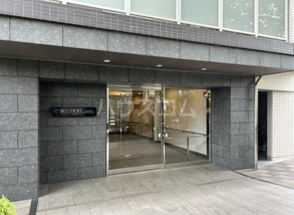 19/19 エントランス