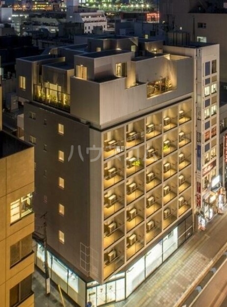 14/20 エントランス