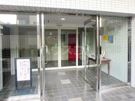 2/5 エントランス