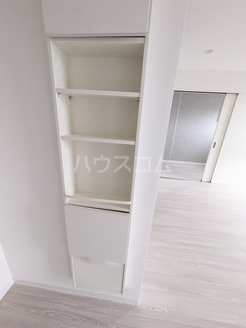 13/30 収納