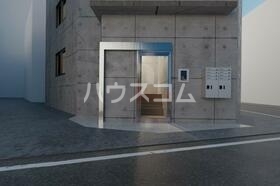 13/20 エントランス