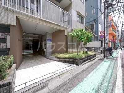 13/25 エントランス