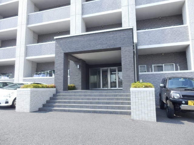 21/29 エントランス