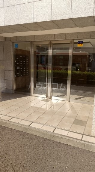 20/25 エントランス