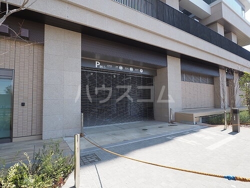 20/23 駐車場