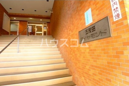 22/29 エントランス