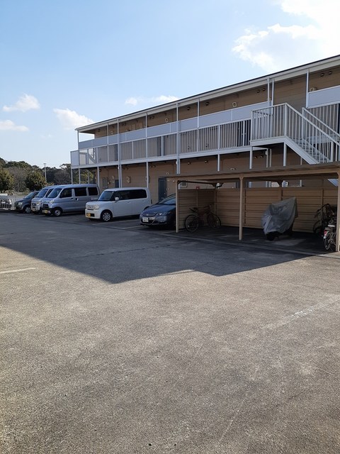 2/6 駐車場