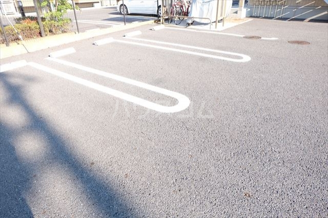 17/25 駐車場