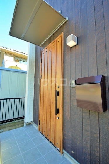 2/5 エントランス