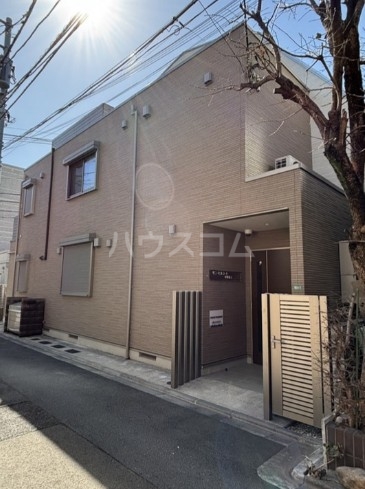 5/5 エントランス