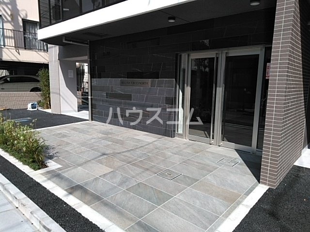 2/5 エントランス