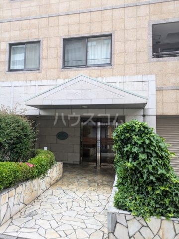 22/22 エントランス