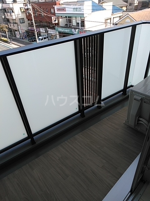 13/30 バルコニー