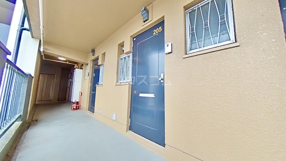 15/25 エントランス