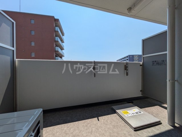 23/30 バルコニー