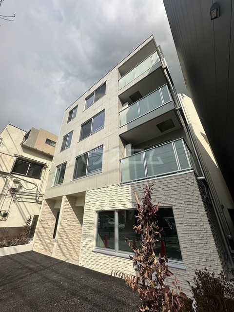 15/18 エントランス