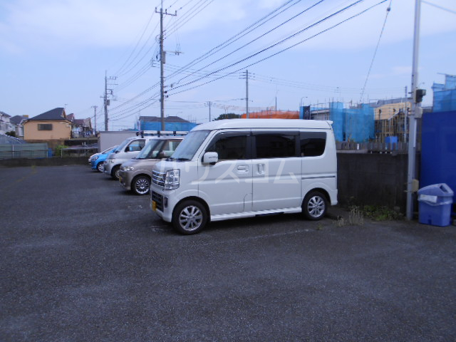 22/30 駐車場