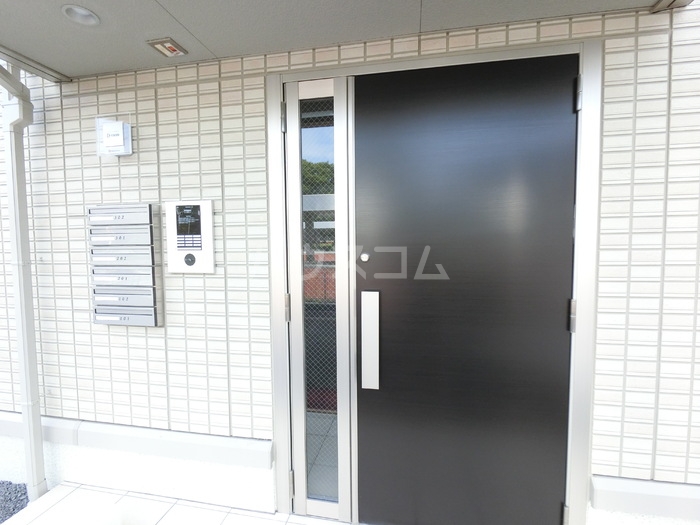 17/20 エントランス